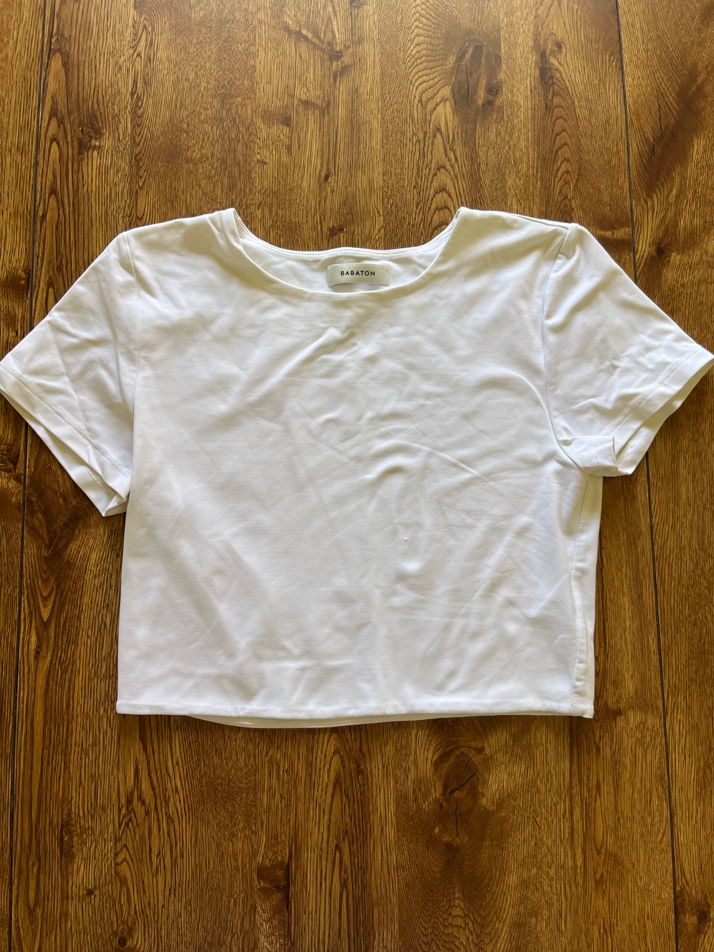 Aritzia babaton cropped top